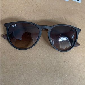 Ray Ban Erika’s